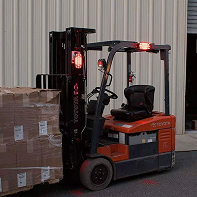Foxfire portable magnetic led signal light 4-pack w/case - 3 red lights in use during night time eac