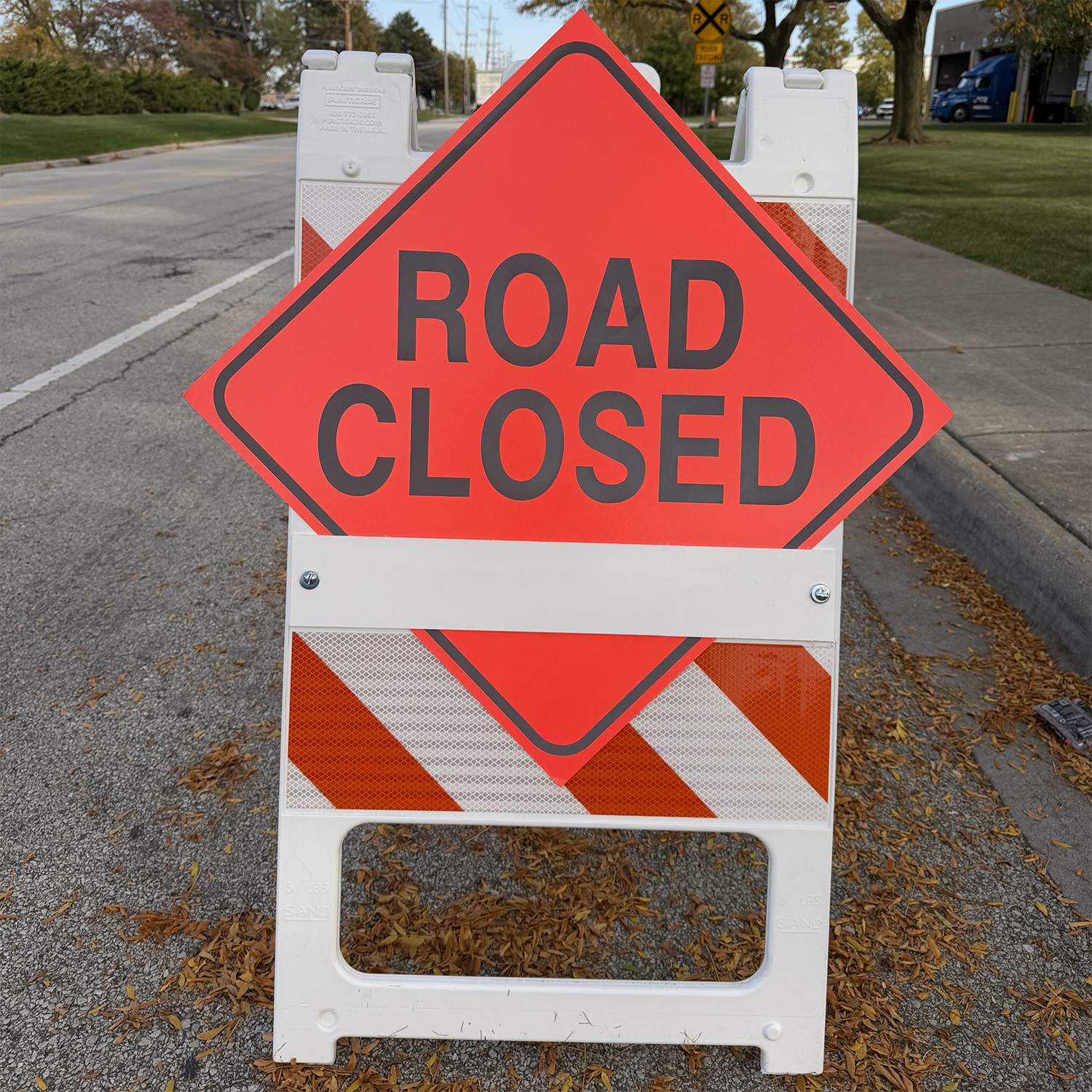 Reflective Water-Resistant ROAD CLOSED Sign