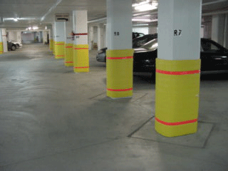 Column Wrap - Yellow/Red Stripes