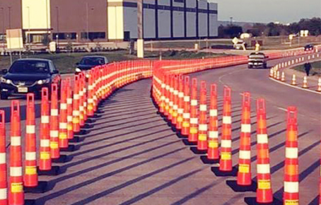 Delineators on the Highway